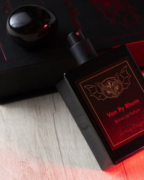 Van Py Rhum Lorenzo Pazzaglia